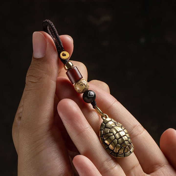 Buddha Stones Llaveros de protección con forma de tortuga de latón, Pi Xiu y monedas de los cinco emperadores. - image 2