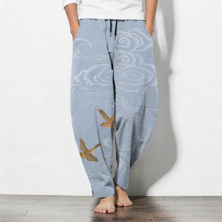 Buddha Stones Pantalones de hombre de algodón puro con estampado de pájaros en nubes y cordón ajustable, corte cónico y bolsillos. - Azul claro - US/UK/AU50, EU60 (5XL) - image 7