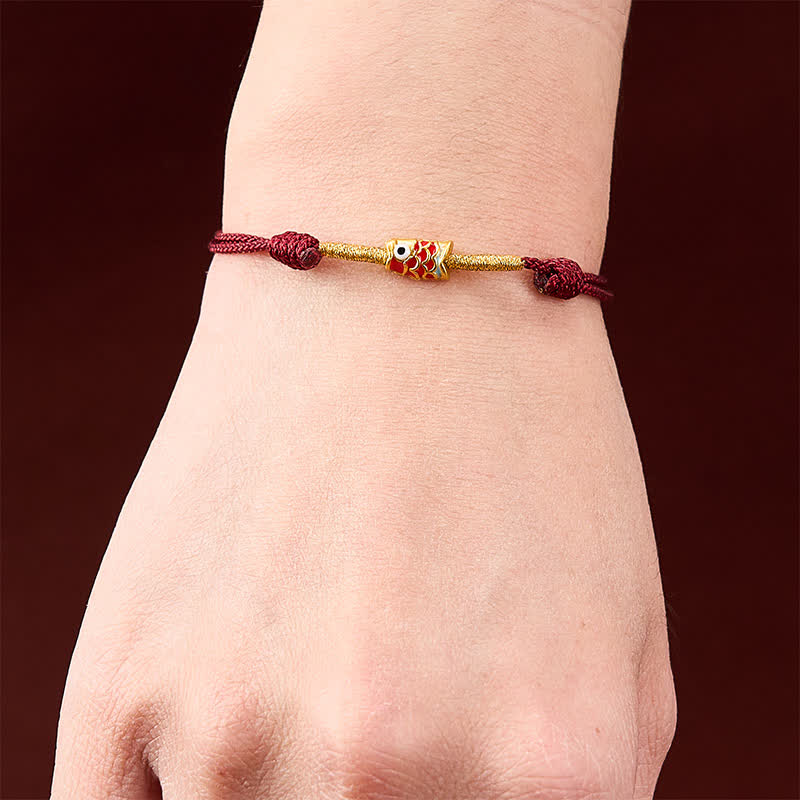 Buddha Stones Pulsera de hilo rojo tejida a mano con diseño de pez koi y suerte - image 4