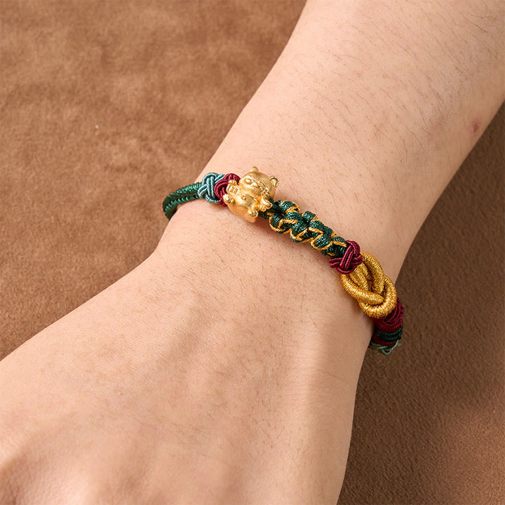 Buddha Stones Pulsera de protección con hilo rojo tejido a mano y diseño de gato de la suerte. - image 3