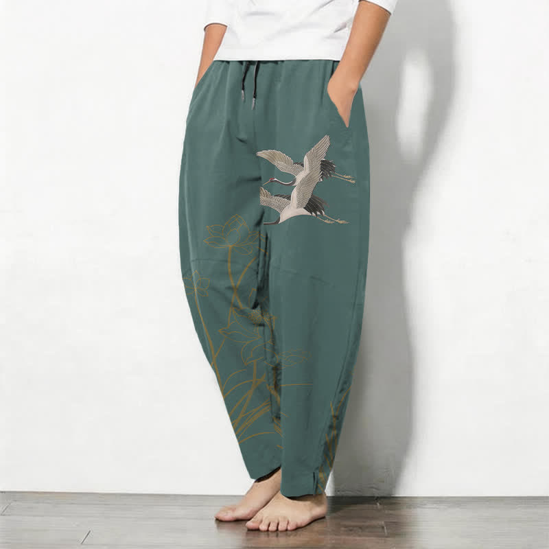 Buddha Stones Pantalones de hombre de algodón puro con estampado de grullas voladoras y flores de loto, con cordón ajustable y corte ajustado, y bolsillos. - image 12