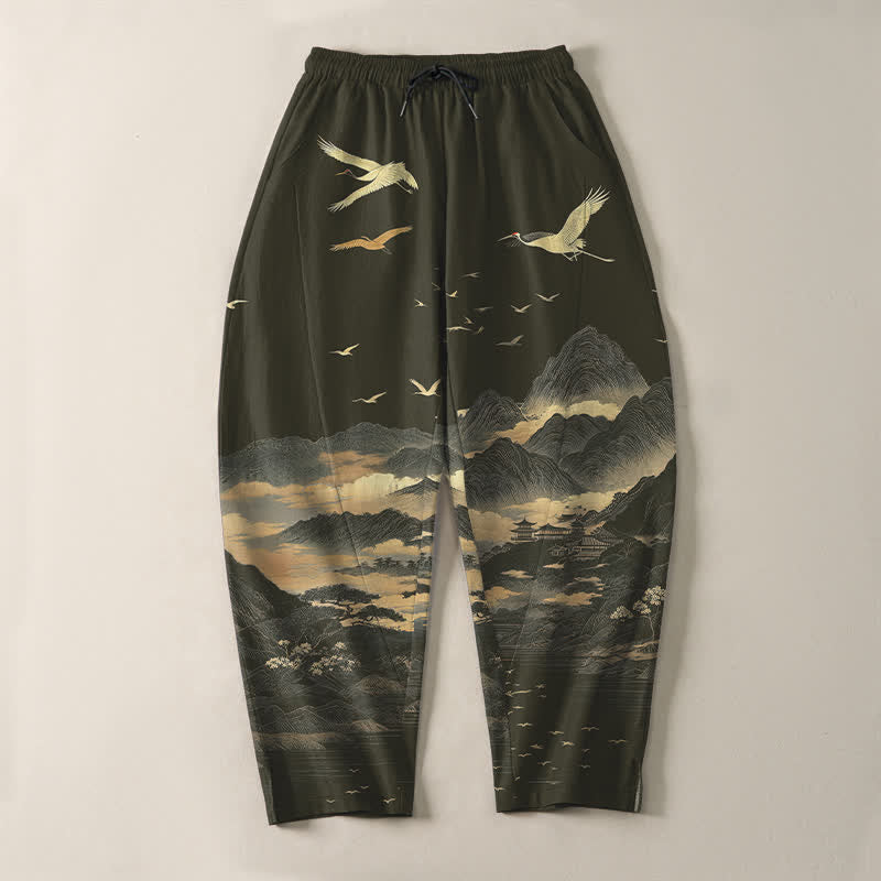 Buddha Stones Pantalones de hombre de algodón puro con estampado de grullas de montaña y cordón ajustable, corte cónico y bolsillos. - image 13