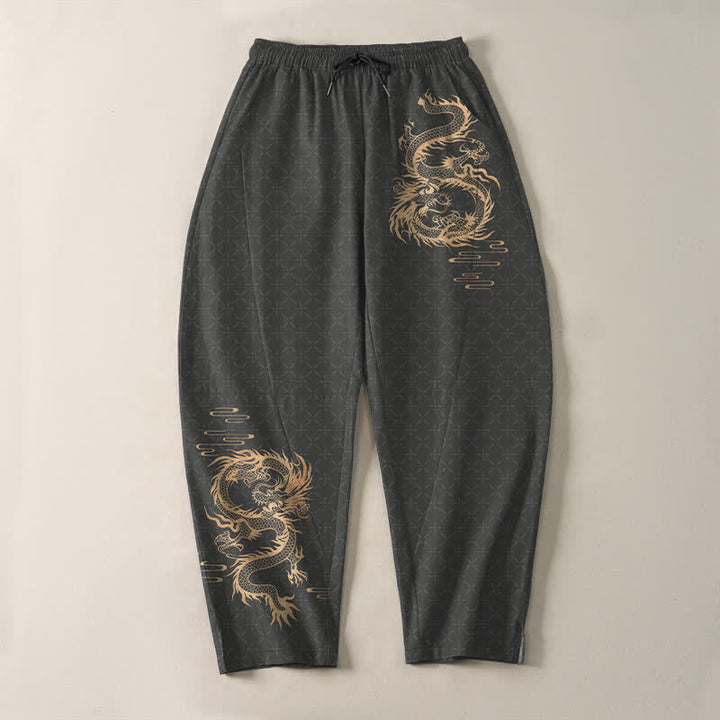 Buddha Stones Pantalones de hombre de algodón puro con estampado de dragón dorado, cordón ajustable y corte cónico, con bolsillos. - image 2