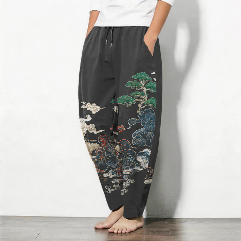 Buddha Stones Pantalones de hombre de algodón puro con estampado de nubes y pinos, corte ajustado, cordón y bolsillos. - image 1