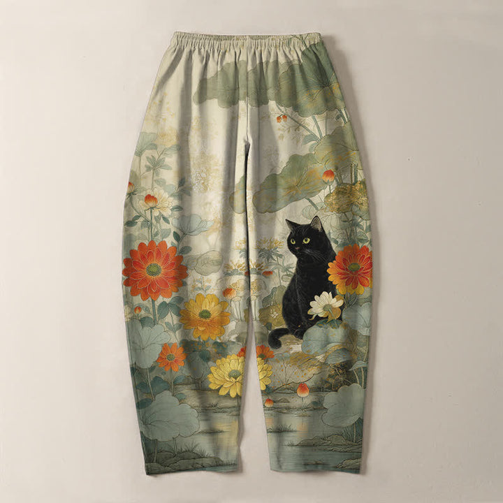 Buddha Stones Pantalones de hombre de algodón puro con estampado floral de gato negro oriental, cordón ajustable y corte cónico con bolsillos. - image 3