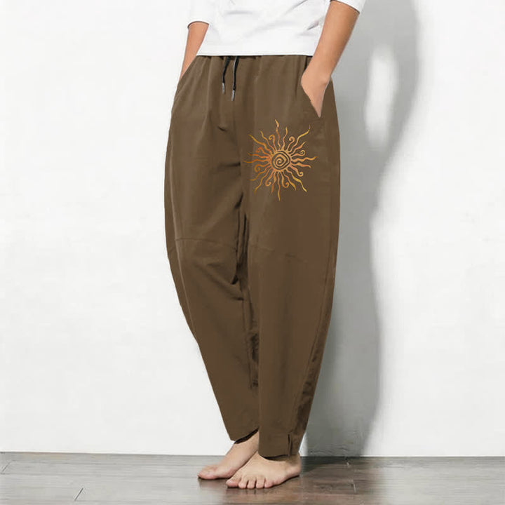 Buddha Stones Pantalones de hombre de algodón puro con estampado en espiral Golden Sun, cordón ajustable y corte cónico con bolsillos. - image 12