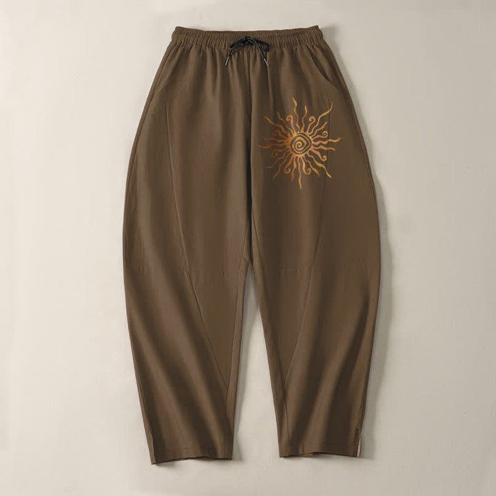 Buddha Stones Pantalones de hombre de algodón puro con estampado en espiral Golden Sun, cordón ajustable y corte cónico con bolsillos. - image 13