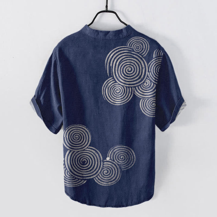 Buddha Stones Camisa de manga corta con medio botón y estampado de círculos en espiral de algodón para hombre - image 1