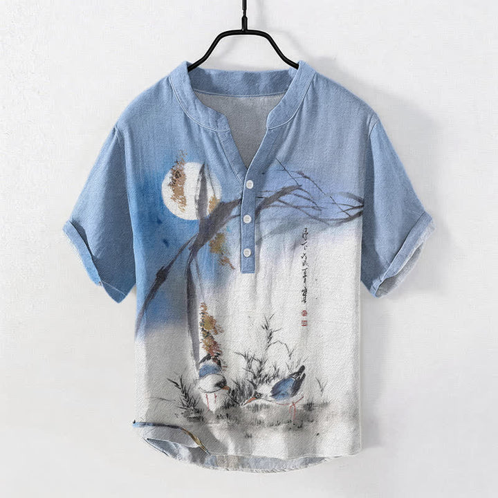 Buddha Stones Camisa de manga corta con medio botón para hombre, estampado de pájaro lunar y tinta de algodón - Azul claro - US/UK/AU50, EU60 (5XL) - image 0