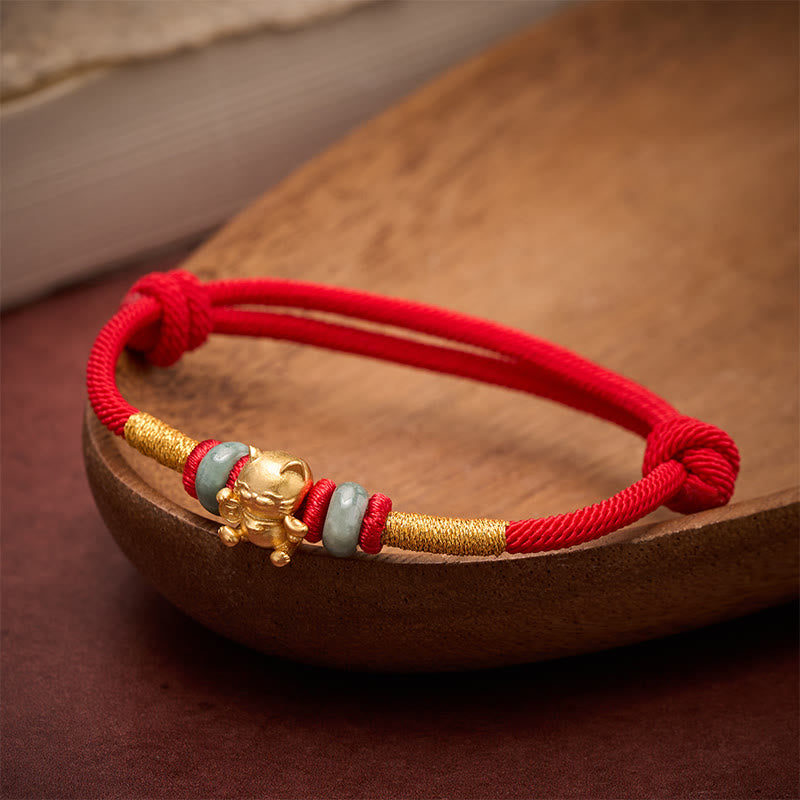 Pulsera de cuentas de jade con forma de gato de la suerte, tejida a mano con hilo rojo y Buddha Stones. - image 2