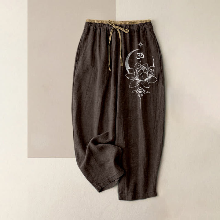 Buddha Stones Pantalones de mujer de algodón puro con estampado de loto, luna y símbolo Om, cintura elástica y bolsillos. - Marrón silla de montar - US16，UK/AU20，EU48 (3XL) - image 4