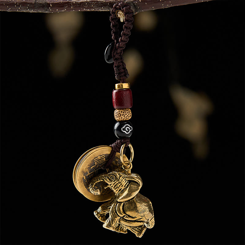 Buddha Stones Llaveros de la suerte con forma de elefante y cinco monedas de emperador, de latón antiguo. - Elefante con cordón de nube auspicioso y cinco monedas de emperador - image 10