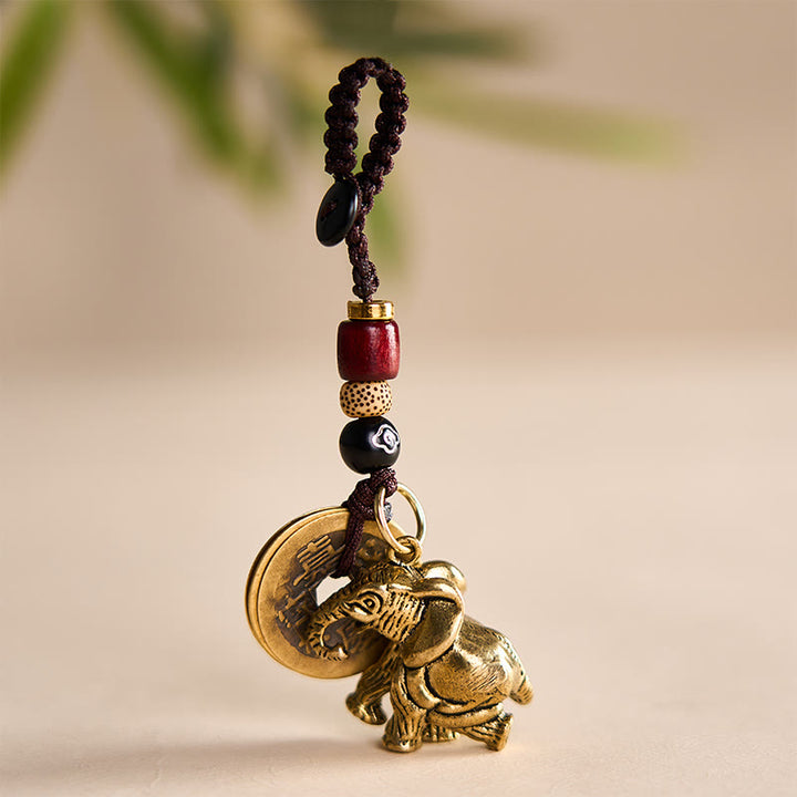 Buddha Stones Llaveros de la suerte con forma de elefante y cinco monedas de emperador, de latón antiguo. - image 13