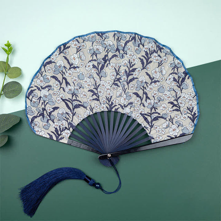 Buddha Stones Ventilador plegable con borla y estampado floral de bambú - Flores azul claro (borla de cortesía) - image 0