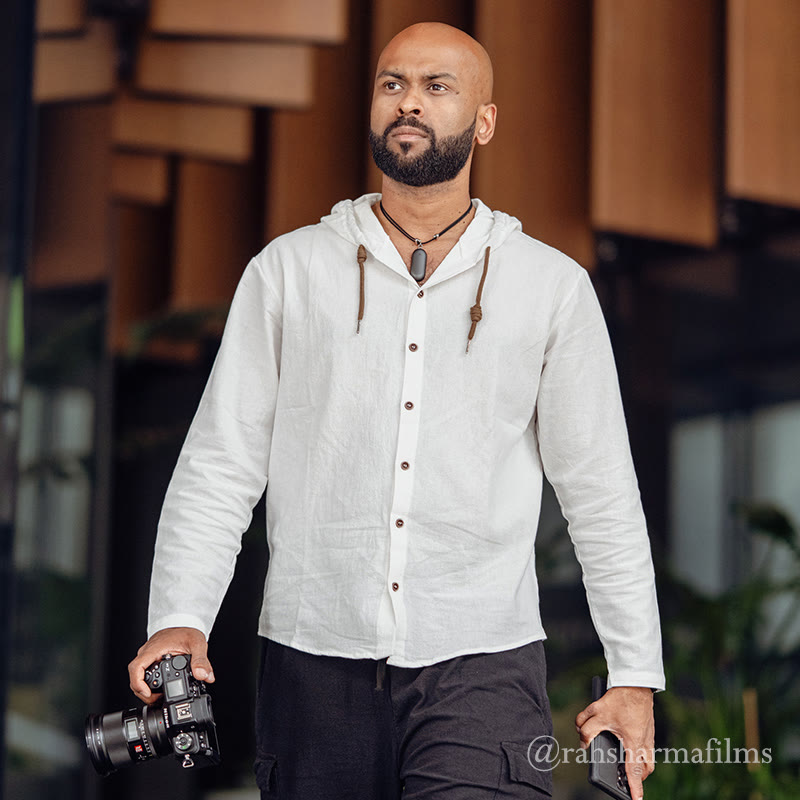 Camisa de hombre de manga larga con capucha, cordón ajustable y botones, color liso, con estampado de Buddha Stones. - image 3
