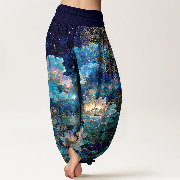 Buddha Stones Pantalones harem de mujer con cintura elástica y estampado de loto de algodón y cielo nocturno. - image 2