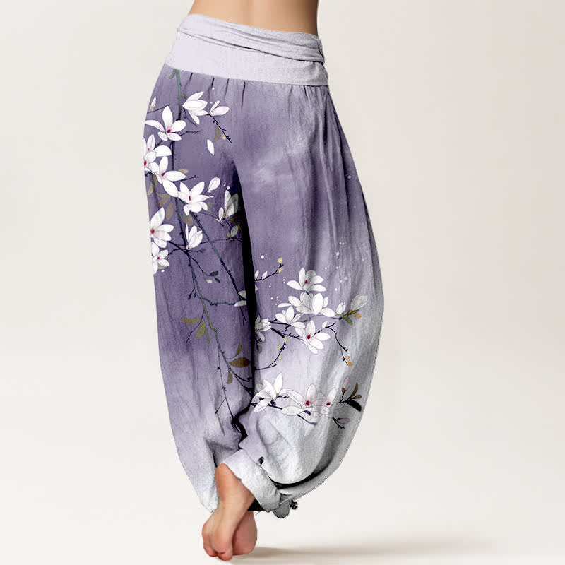 Buddha Stones Pantalones harem de mujer con cintura elástica y estampado de ramas de magnolia blancas, de algodón puro. - image 7