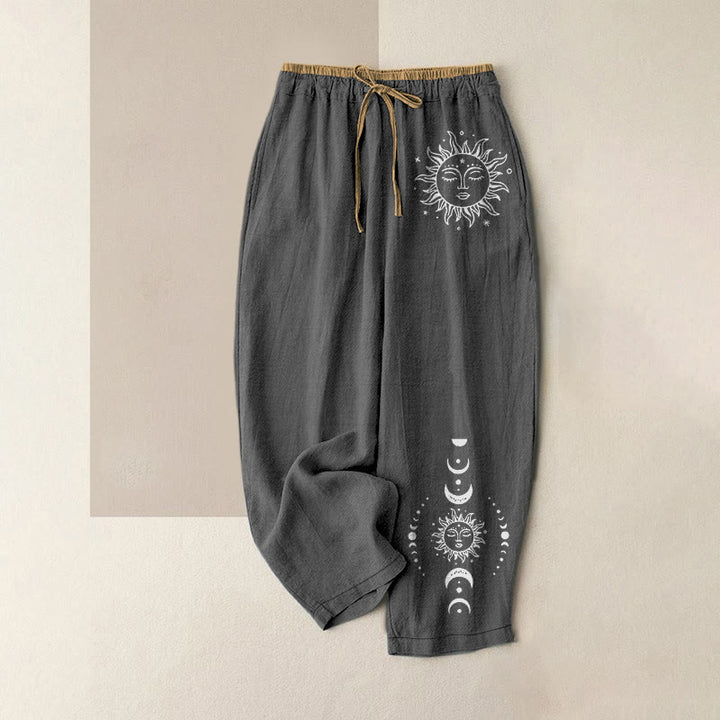 Buddha Stones Pantalones de mujer de algodón puro con estampado de sol, luna y estrellas, cintura elástica y bolsillos. - Gris oscuro - US16，UK/AU20，EU48 (3XL) - image 4