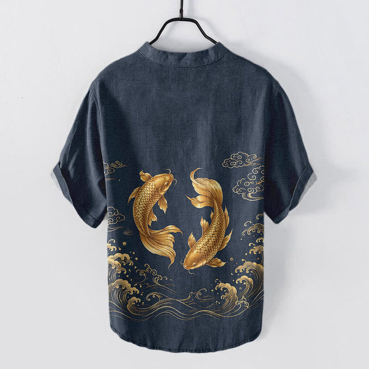 Buddha Stones Camisa de manga corta con medio botón y estampado de peces koi dorados para hombre, de algodón. - image 1