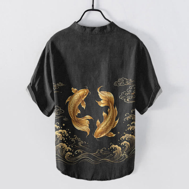 Buddha Stones Camisa de manga corta con medio botón y estampado de peces koi dorados para hombre, de algodón. - image 6