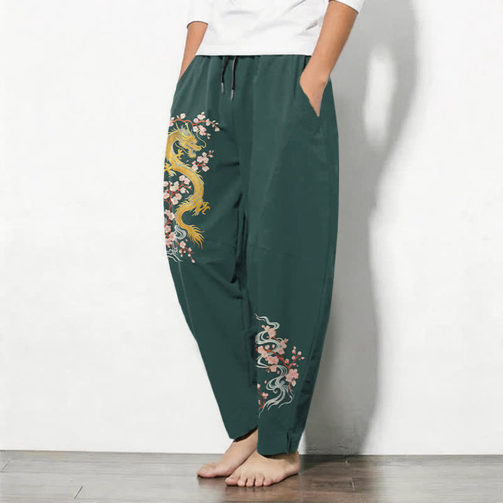 Buddha Stones Pantalones de hombre de algodón puro con estampado de flores de dragón doradas, cordón ajustable y corte cónico, con bolsillos. - image 1