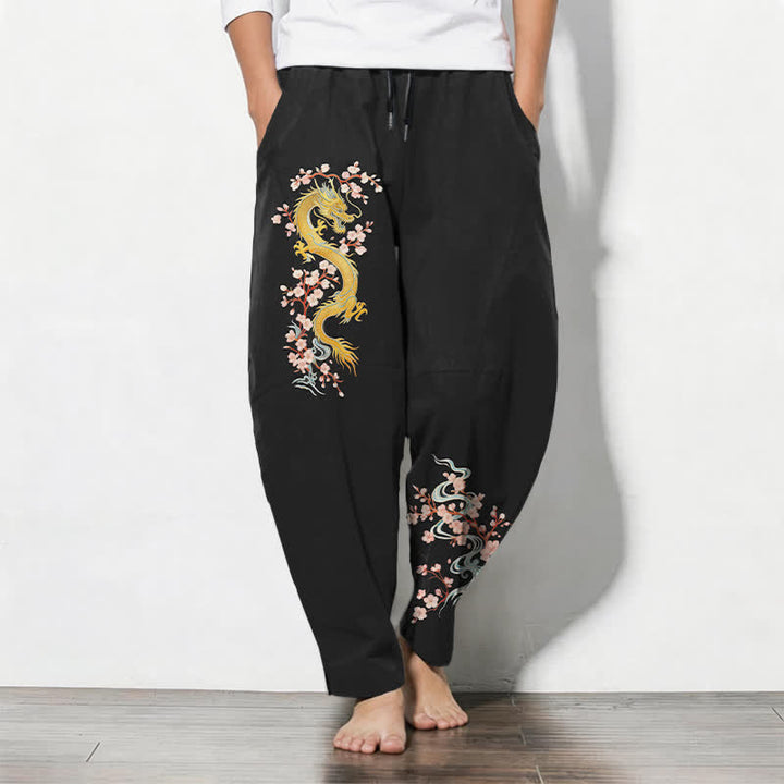 Buddha Stones Pantalones de hombre de algodón puro con estampado de flores de dragón doradas, cordón ajustable y corte cónico, con bolsillos. - Negro - US/UK/AU50, EU60 (5XL) - image 7