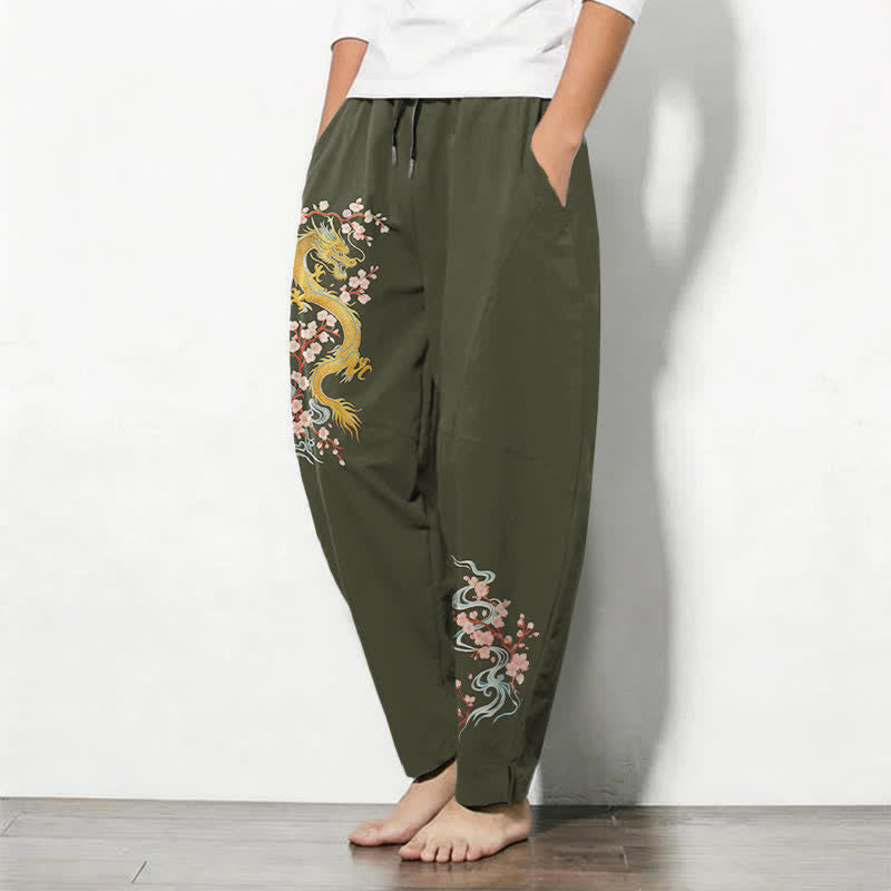 Buddha Stones Pantalones de hombre de algodón puro con estampado de flores de dragón doradas, cordón ajustable y corte cónico, con bolsillos. - image 12
