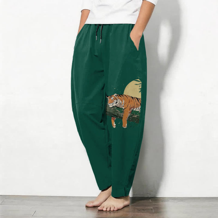Buddha Stones Pantalones de hombre de algodón puro con estampado de tigre reclinado y luna, con cordón ajustable y corte ajustado, bolsillos. - image 8