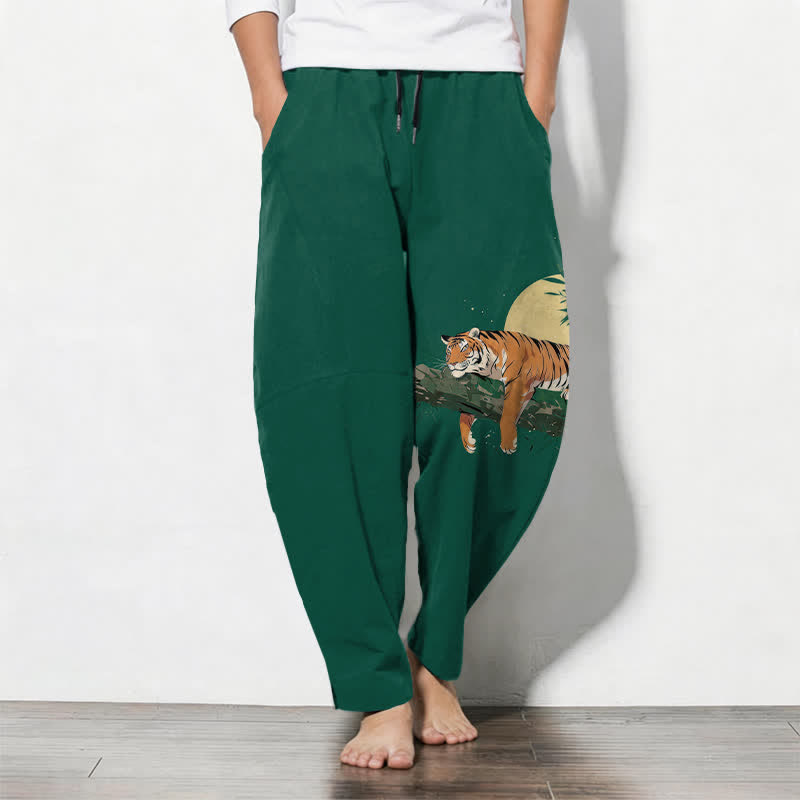 Buddha Stones Pantalones de hombre de algodón puro con estampado de tigre reclinado y luna, con cordón ajustable y corte ajustado, bolsillos. - Verde - US/UK/AU50, EU60 (5XL) - image 7
