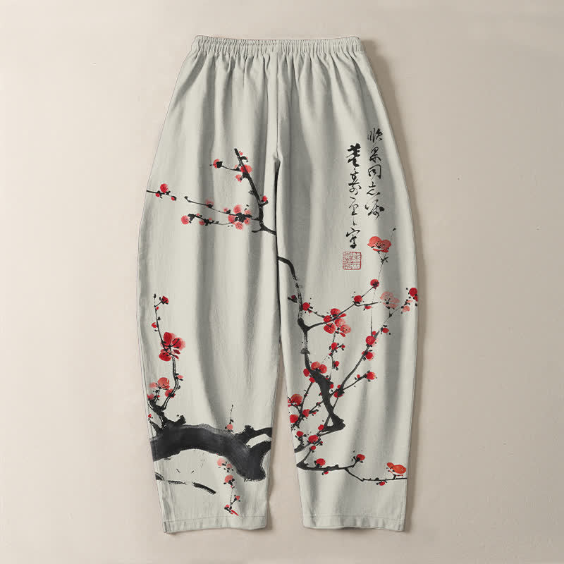 Buddha Stones Pantalones de hombre de algodón puro con estampado de flores de ciruelo y cordón ajustable, corte cónico y bolsillos. - image 3