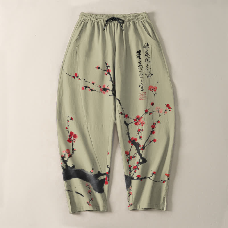 Buddha Stones Pantalones de hombre de algodón puro con estampado de flores de ciruelo y cordón ajustable, corte cónico y bolsillos. - image 13