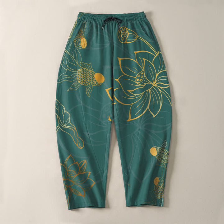Buddha Stones Pantalones de hombre de algodón puro con estampado de loto dorado y carpas koi, con cordón ajustable y corte ajustado, y bolsillos. - image 2