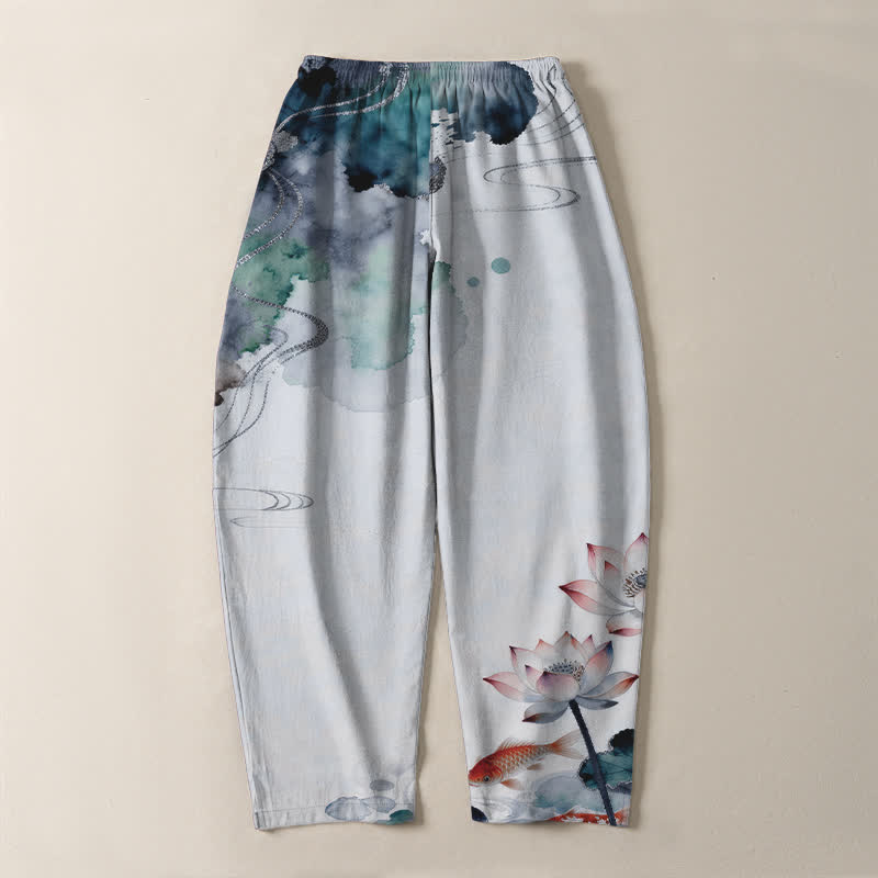 Buddha Stones Pantalones de hombre de algodón puro con estampado Lotus Koi Ink Wash, cordón ajustable y corte cónico, con bolsillos. - image 14