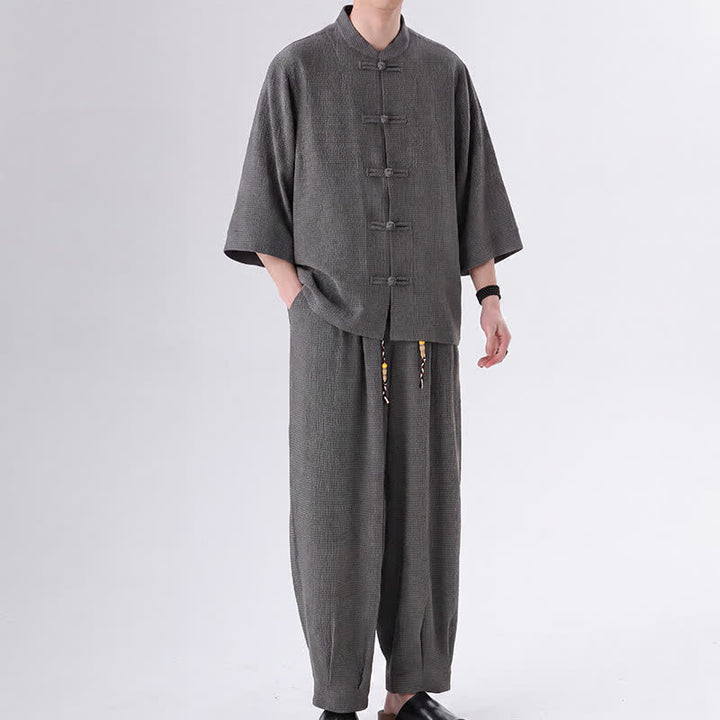Buddha Stones 2 piezas de camisa y pantalón de manga tres cuartos con botones de rana estilo Spring Tang para hombre, ropa de meditación con bolsillo - Gris oscuro - US/UK/AU46, EU56 (5XL) - image 9