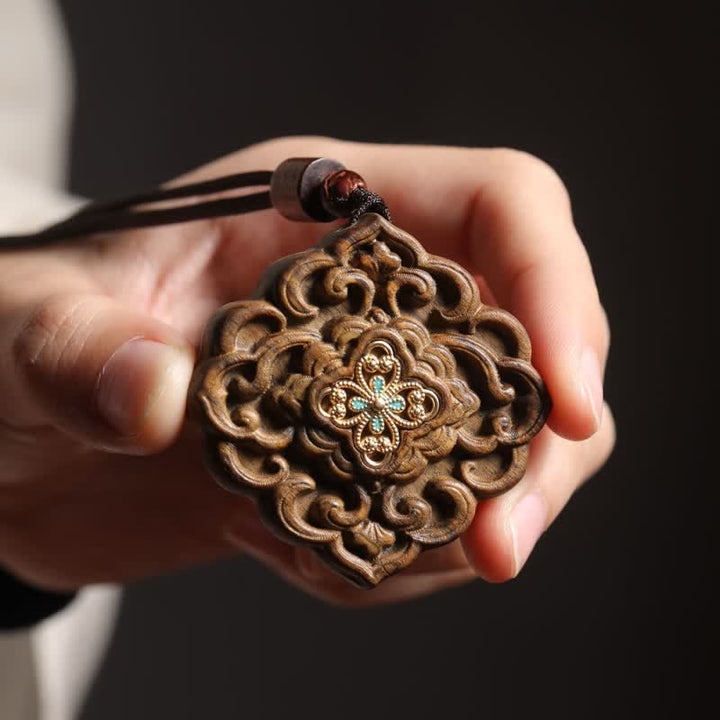 Buddha Stones Collar de la dinastía Tang tallado en madera de sappan con diseño floral en armonía. - Diseño floral de la dinastía Tang (Armonía ♥ Prosperidad) - image 0