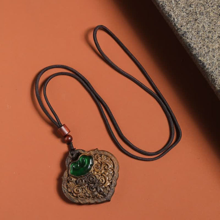 Buddha Stones Collar con candado de la suerte de ágata verde tallada en madera de sappanwood para los buenos deseos - image 2