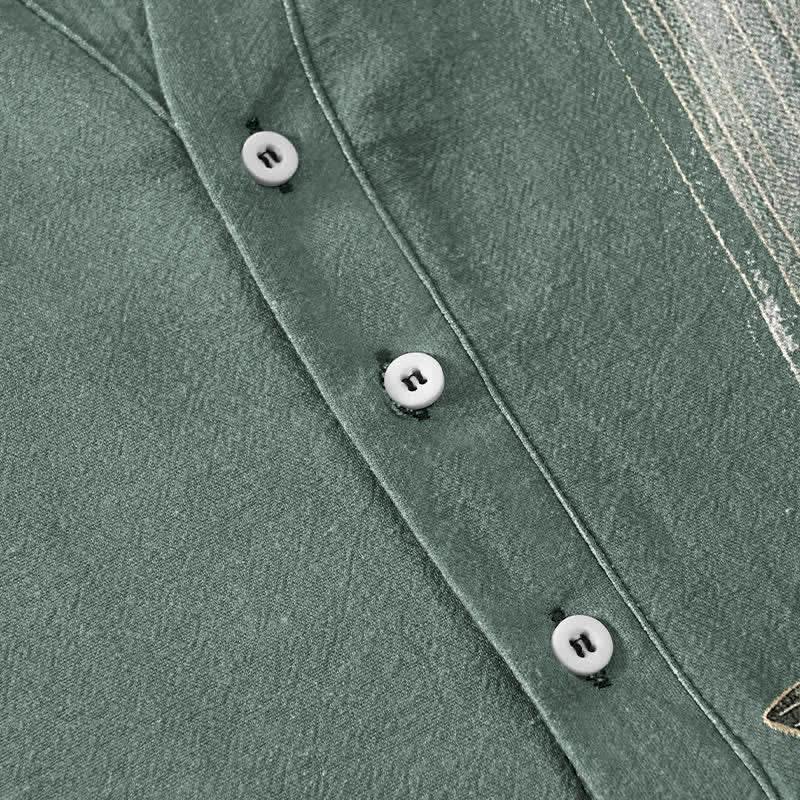 Buddha Stones Camisa de manga corta con medio botón para hombre, de algodón, con estampado de ondas de agua y peces koi. - image 3