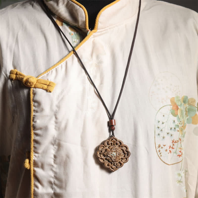 Buddha Stones Collar de la dinastía Tang tallado en madera de sappan con diseño floral en armonía. - image 5