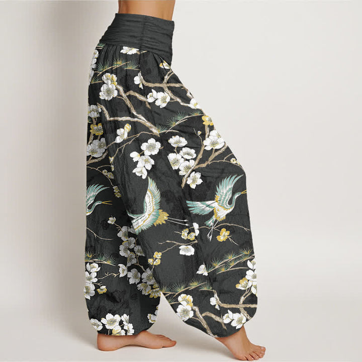 Buddha Stones Pantalones harem de mujer con cintura elástica y estampado de grullas y flores blancas de algodón. - image 9