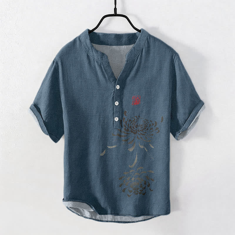 Buddha Stones Camisa de manga corta con medio botón para hombre, con estampado de sello de crisantemo y tinta de algodón. - Azul acero - US/UK/AU50, EU60 (5XL) - image 7