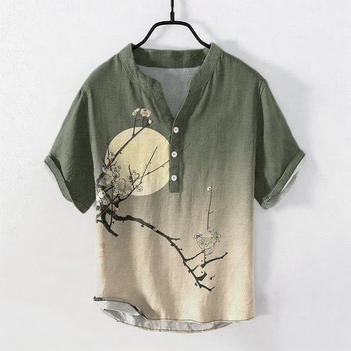 Buddha Stones Camisa de manga corta con medio botón para hombre, de algodón, con estampado de flor de ciruelo y luna. - Verde oliva oscuro - US/UK/AU50, EU60 (5XL) - image 7