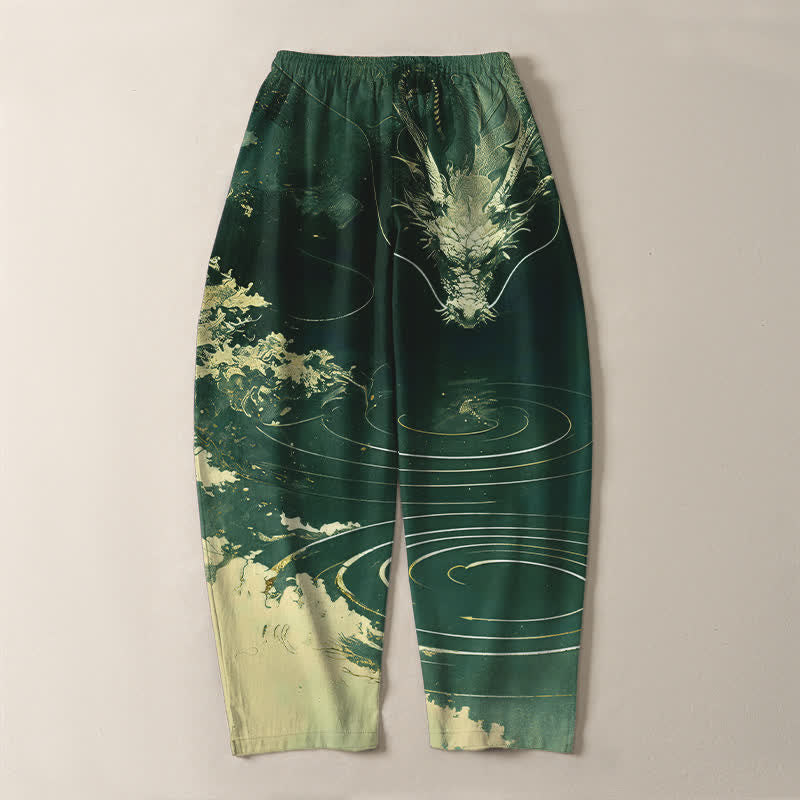 Buddha Stones Pantalones de hombre de algodón puro con estampado de ondas de dragón dorado, cordón ajustable y corte cónico, con bolsillos. - image 14