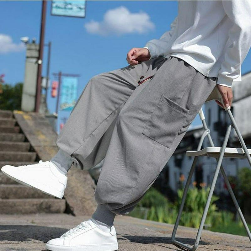 Buddha Stones Pantalones casuales de otoño/invierno con cordón ajustable y bolsillo de parche. Pantalones tobilleros lisos para hombre con corte ajustado y bolsillo. - Gris claro - US/UK/AU46, EU56 (5XL) - image 18