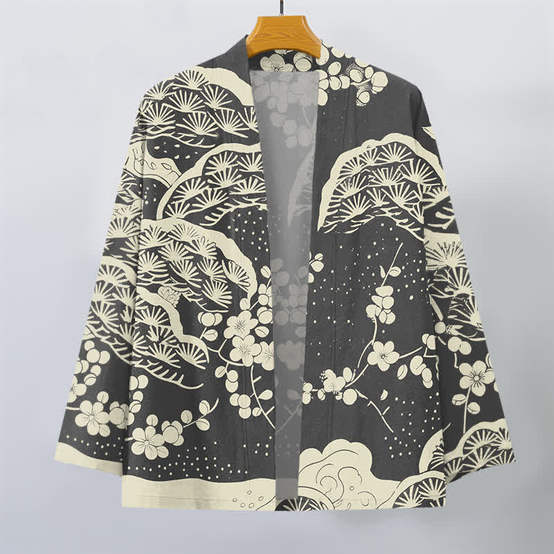 Buddha Stones Kimono de hombre con estampado de flores de ciruelo y pino de algodón, con frente abierto. - image 10