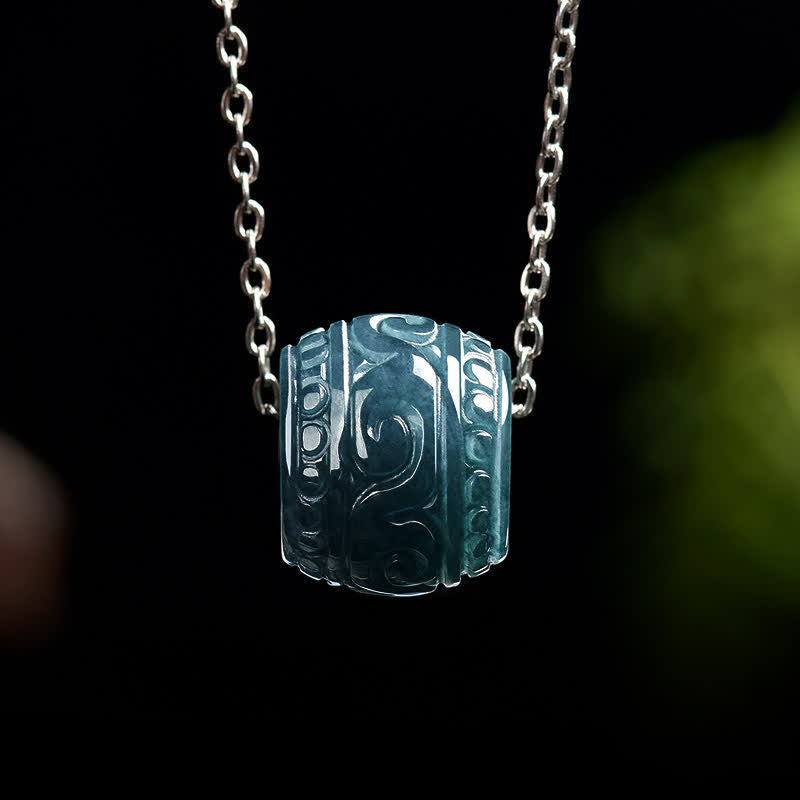Buddha Stones Collar con colgante de barril Harmony grabado en jade y cadena de acero de titanio - Jade natural (el color puede variar) - Cadena de acero de titanio - image 0