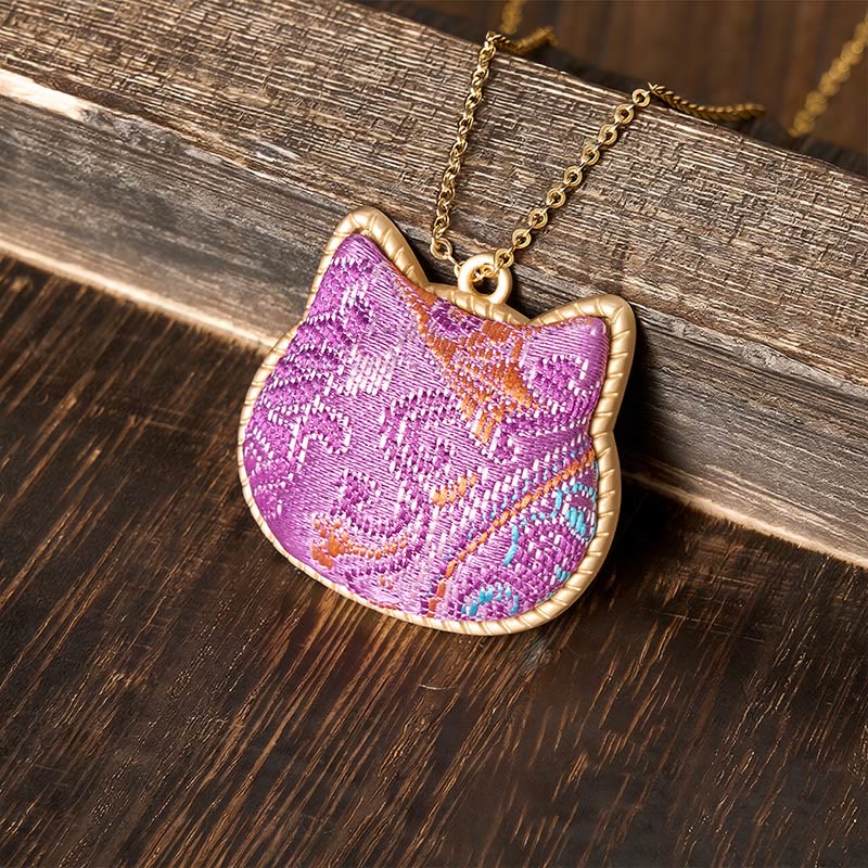 Buddha Stones Collar chino de conexión armónica con cabeza de gato de brocado y cobre - Rosa claro (mismo tono de color, el estampado varía) - image 0