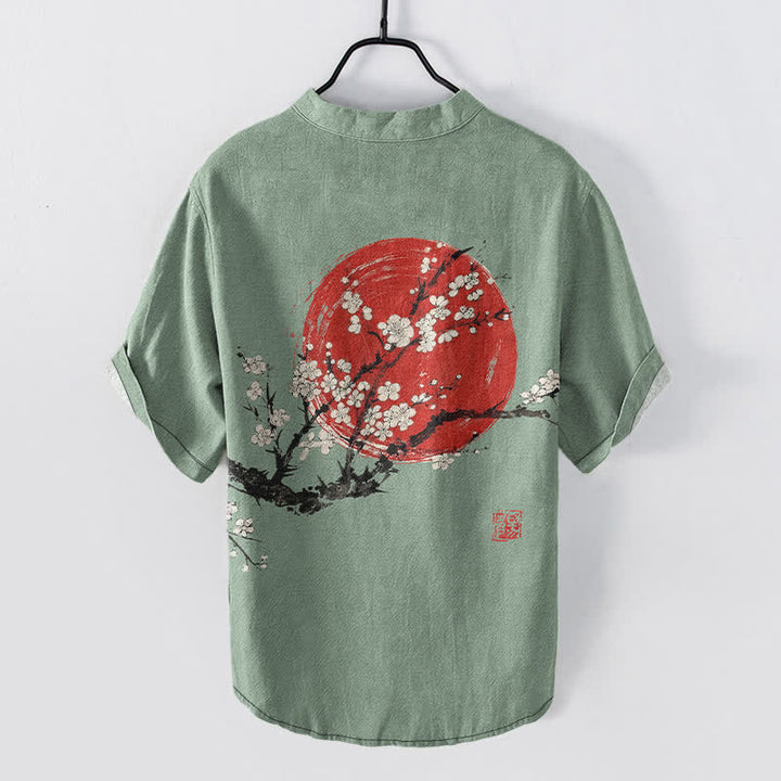 Buddha Stones Camisa de manga corta con medio botón para hombre, con estampado de flores de ciruelo y sol, de Cotton Ink. - image 8
