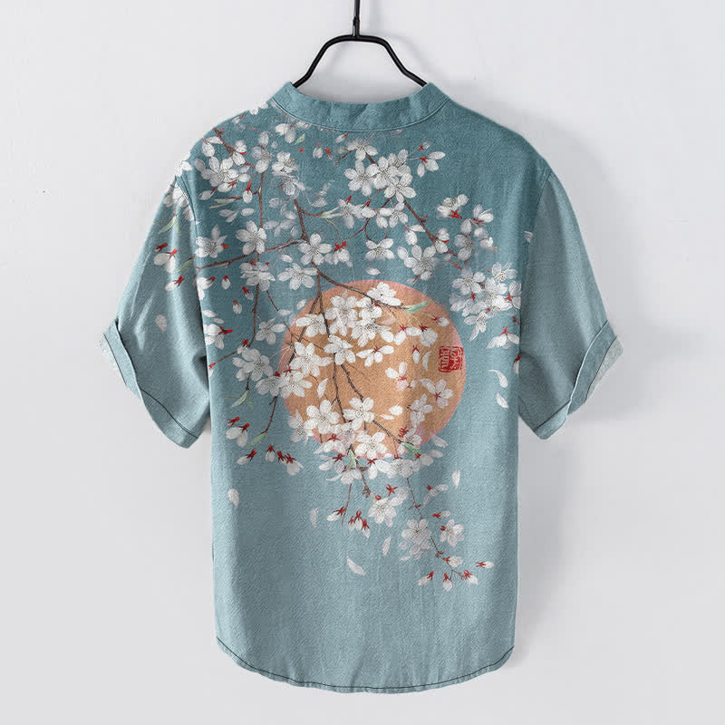 Buddha Stones Camisa de manga corta con medio botón para hombre, de algodón, con estampado de ramas de cerezo y sol. - image 6