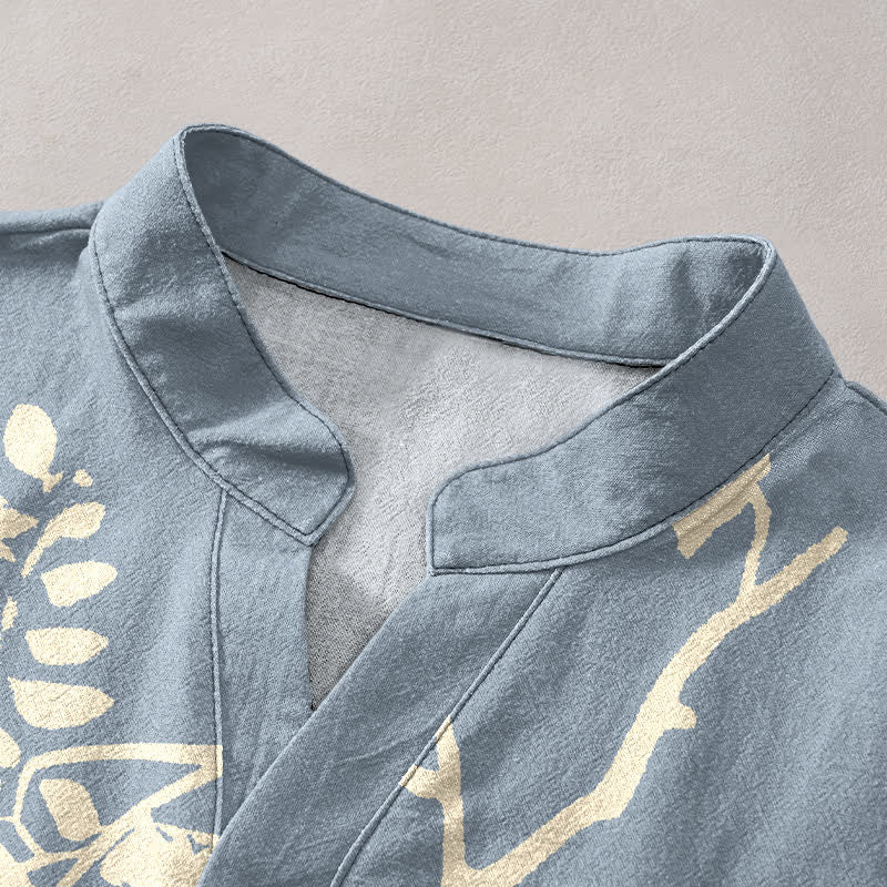 Buddha Stones Camisa de manga corta con medio botón para hombre, de algodón, con estampado floral de peces koi y enredaderas. - image 2
