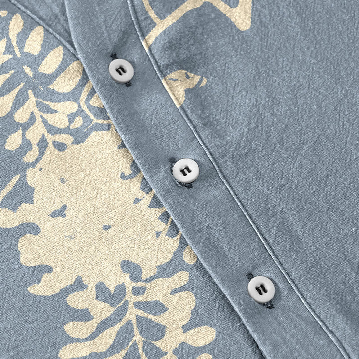 Buddha Stones Camisa de manga corta con medio botón para hombre, de algodón, con estampado floral de peces koi y enredaderas. - image 3